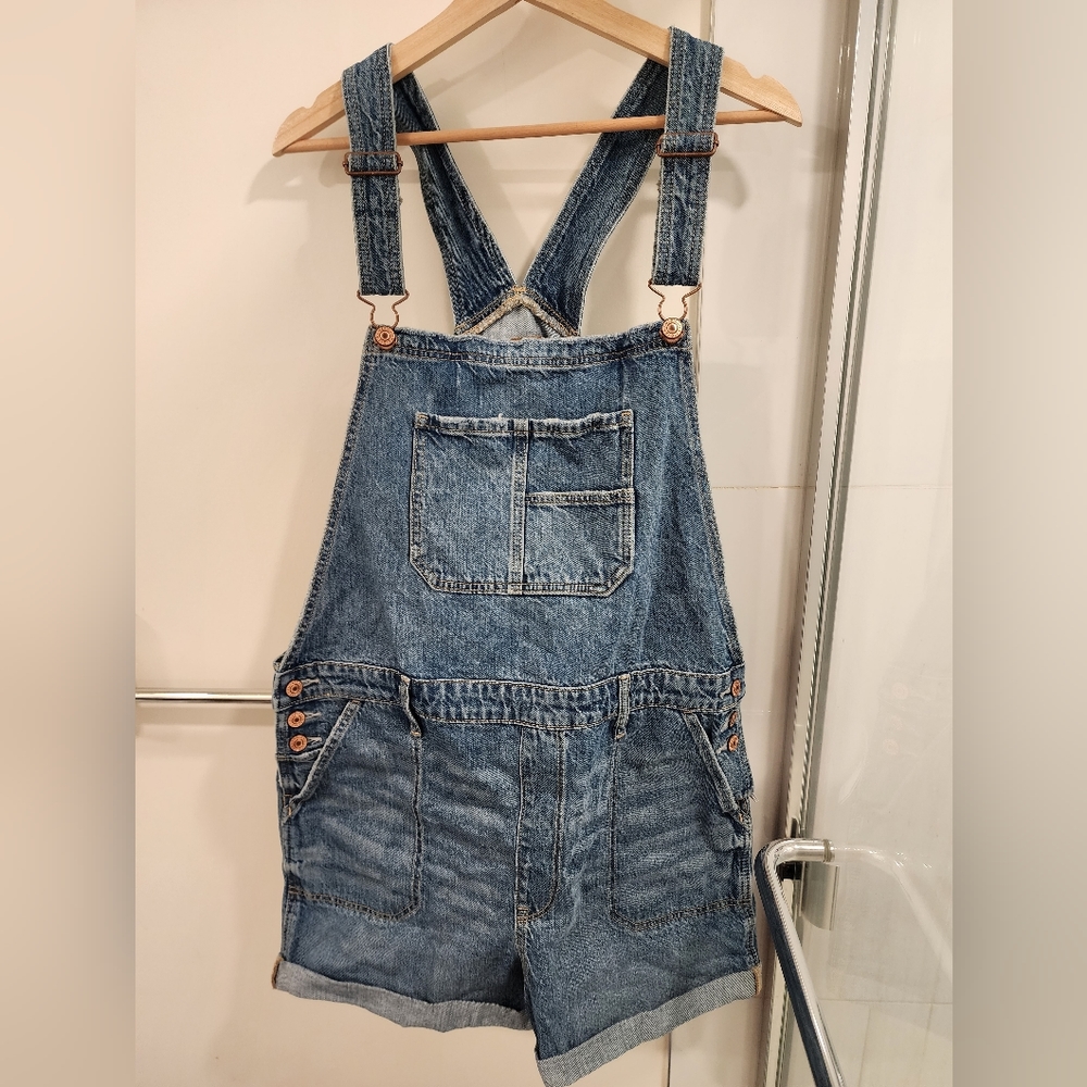 American Eagle Overall Shorts XL